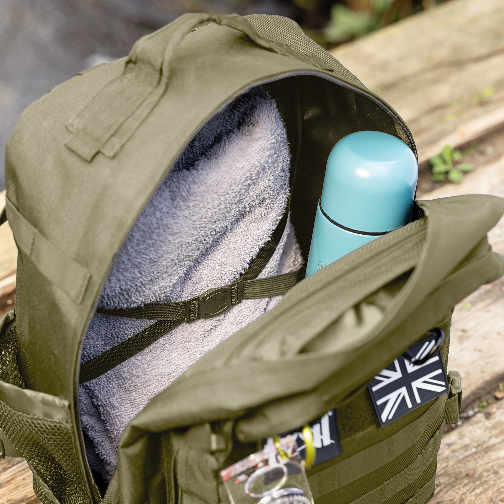 #size_45l | color_Green