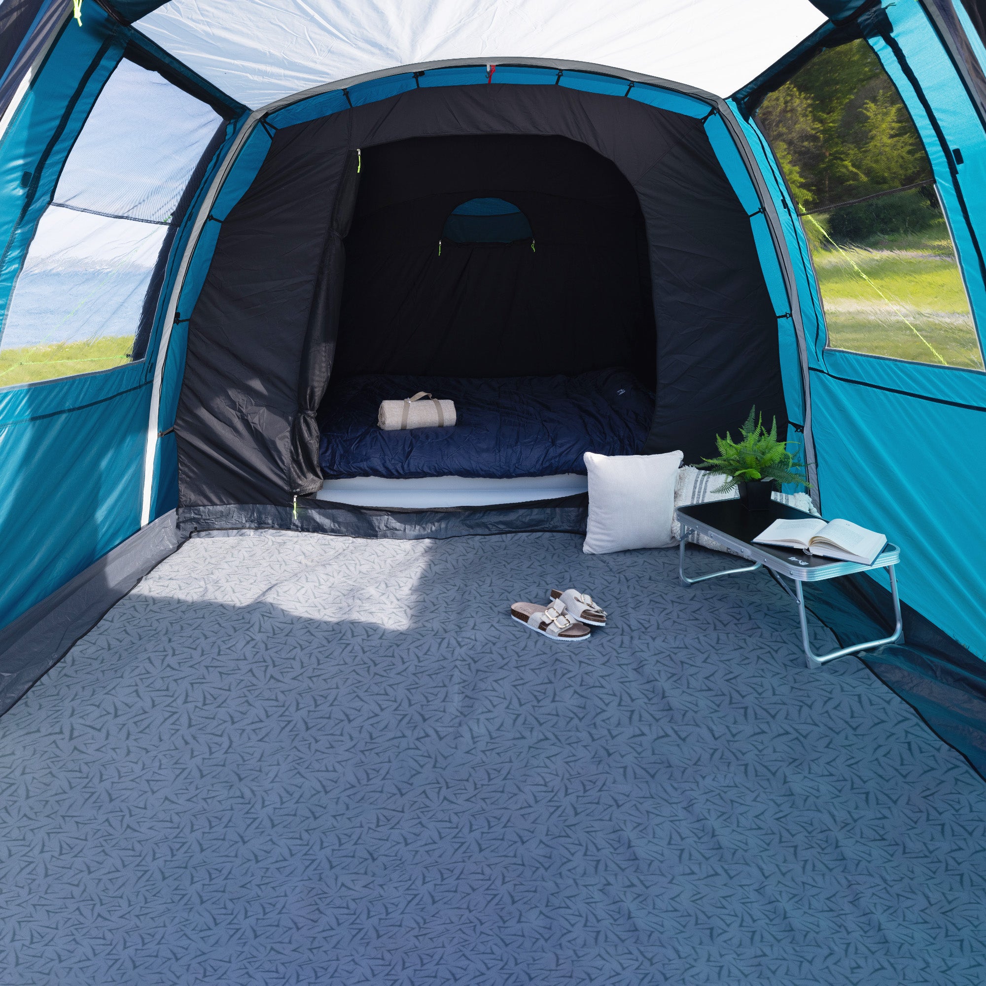 Universal Soft Fleece Tent Carpet (Large 2.4m x 2.4m)